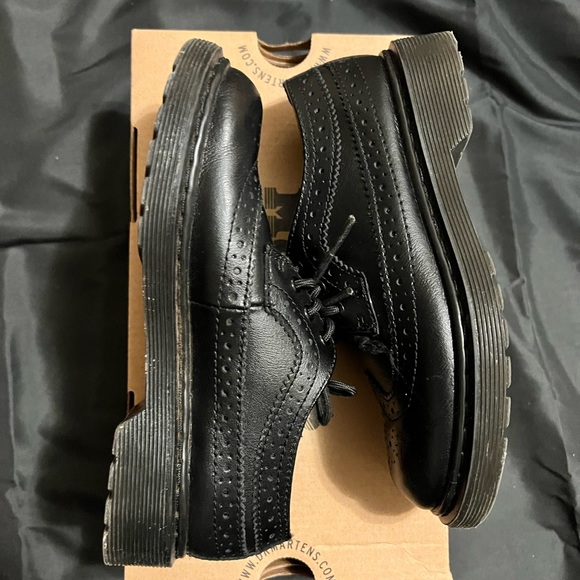 Dr Marten’s - Picture 4 of 6